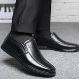 Men's Dress Shoes Genuine Leather Breathable Middle Aged Round Toe Wedding Footwear Flat Mart Lion   