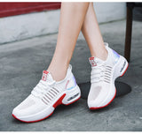 Women's Shoes Summer Air-permeable Sports Mesh Uppers Travel Mart Lion   