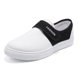 Men's Casual Sneakers Vulcanized Flat Shoes Designed Skateboarding Tennis Hook Loop Outdoor Sport Mart Lion white black 39 