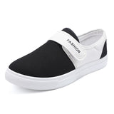 Men's Casual Sneakers Vulcanized Flat Shoes Designed Skateboarding Tennis Hook Loop Outdoor Sport Mart Lion black white 39 
