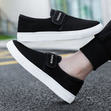 Men's Casual Sneakers Vulcanized Flat Shoes Designed Skateboarding Tennis Hook Loop Outdoor Sport Mart Lion   