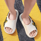 Men's Slippers Summer Breathable Beach Leisure Shoes Slip On Sandals Lightweight Soft Unisex Sneakers Zapatillas Mart Lion   