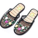 Summer Casual Hollow Out Mesh Slippers Women House Slippers Sequin Flower Home Flat Shoes Lady Sandals Flip Flops Indoor Slipper Mart Lion   